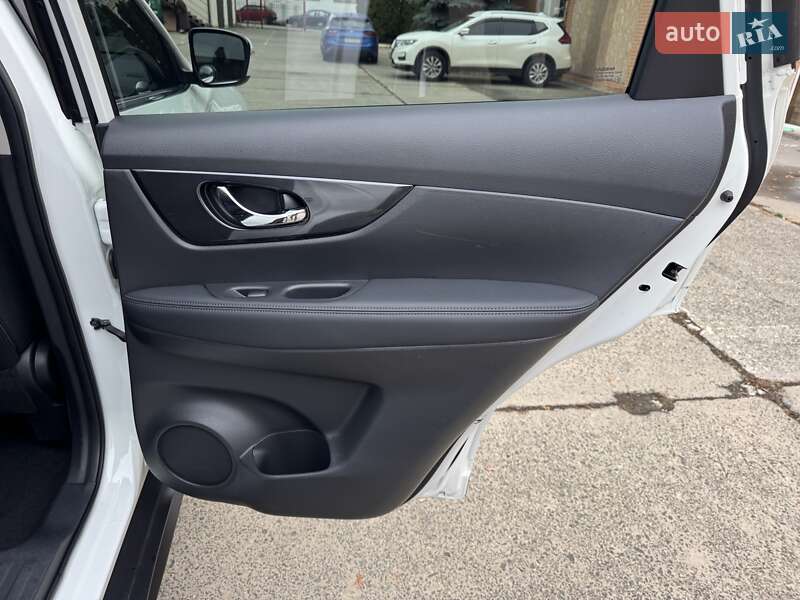 Внедорожник / Кроссовер Nissan Rogue 2017 в Харькове фото 24 Внедорожник / Кроссовер Nissan Rogue 2017 в Харькове