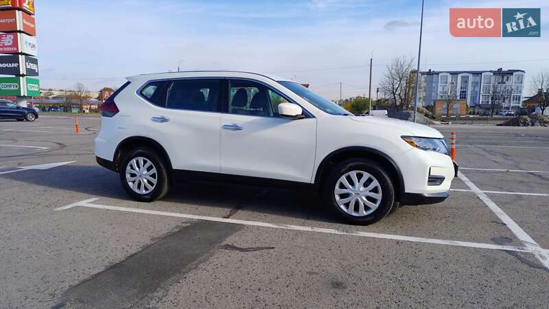 Позашляховик / Кросовер Nissan Rogue 2019 в Рівному