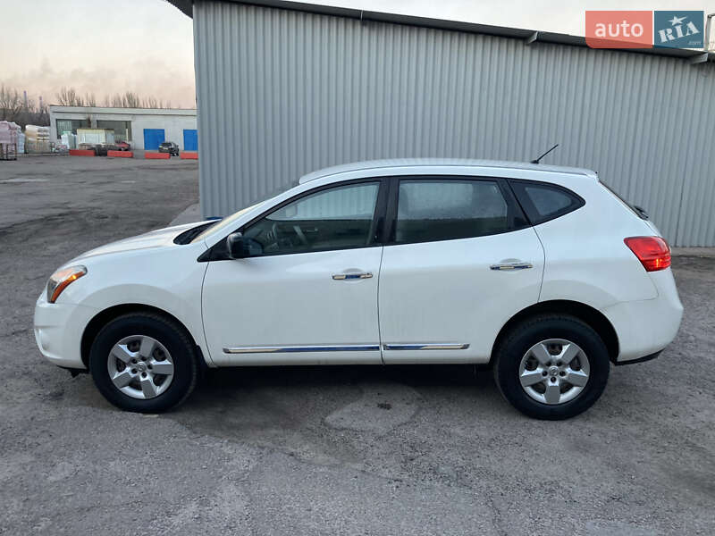 Внедорожник / Кроссовер Nissan Rogue 2014 в Запорожье