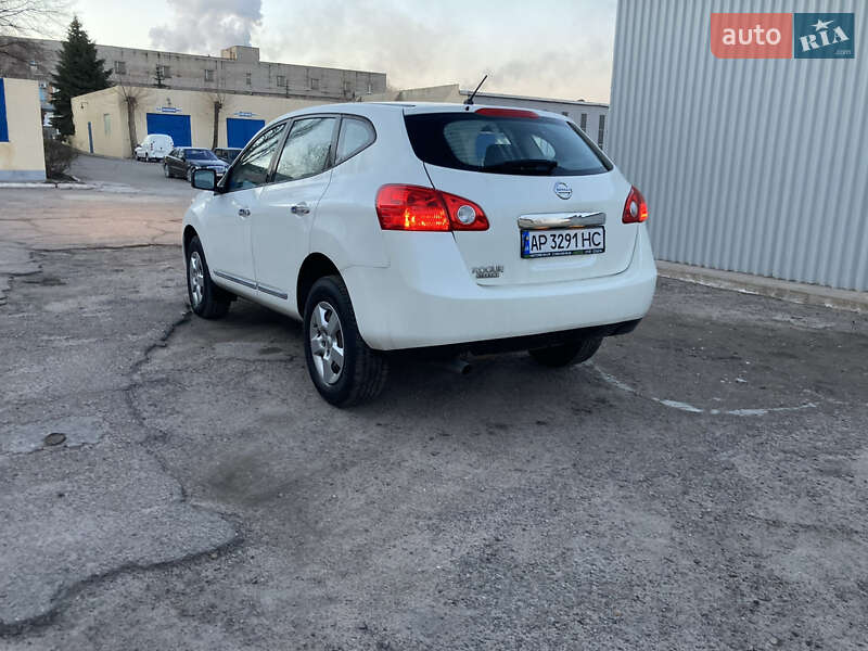 Внедорожник / Кроссовер Nissan Rogue 2014 в Запорожье