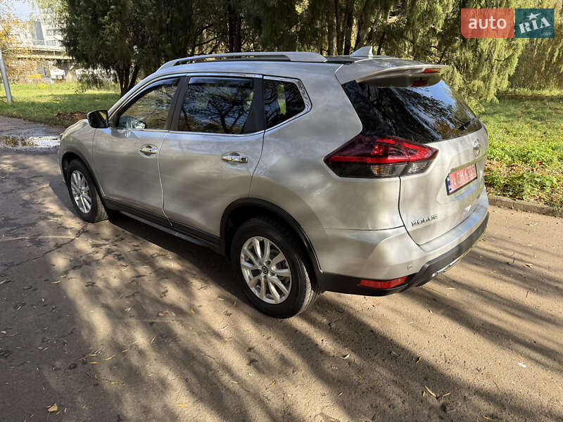 Внедорожник / Кроссовер Nissan Rogue 2019 в Ровно