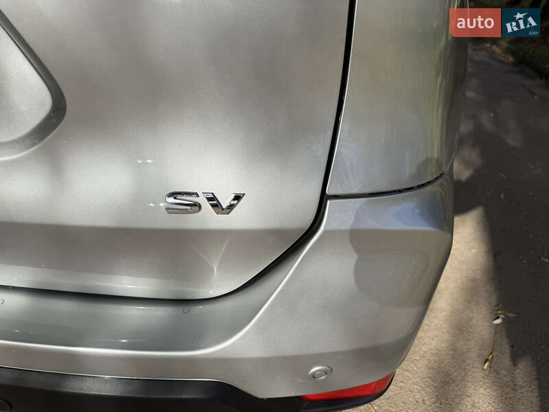 Внедорожник / Кроссовер Nissan Rogue 2019 в Ровно