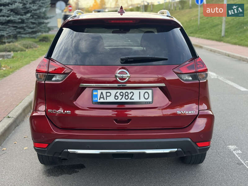 Позашляховик / Кросовер Nissan Rogue 2018 в Києві