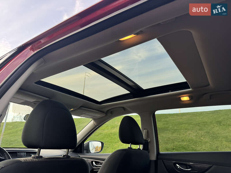 Позашляховик / Кросовер Nissan Rogue 2018 в Києві