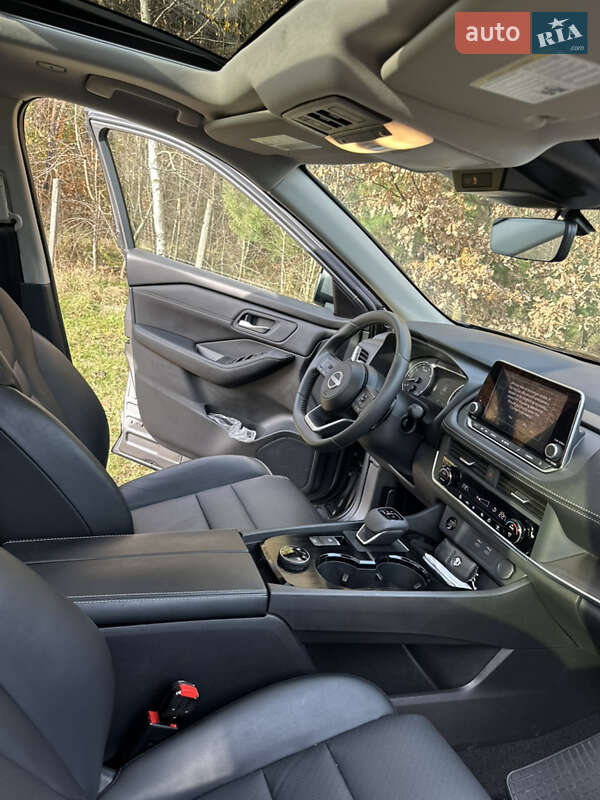Внедорожник / Кроссовер Nissan Rogue 2024 в Киеве