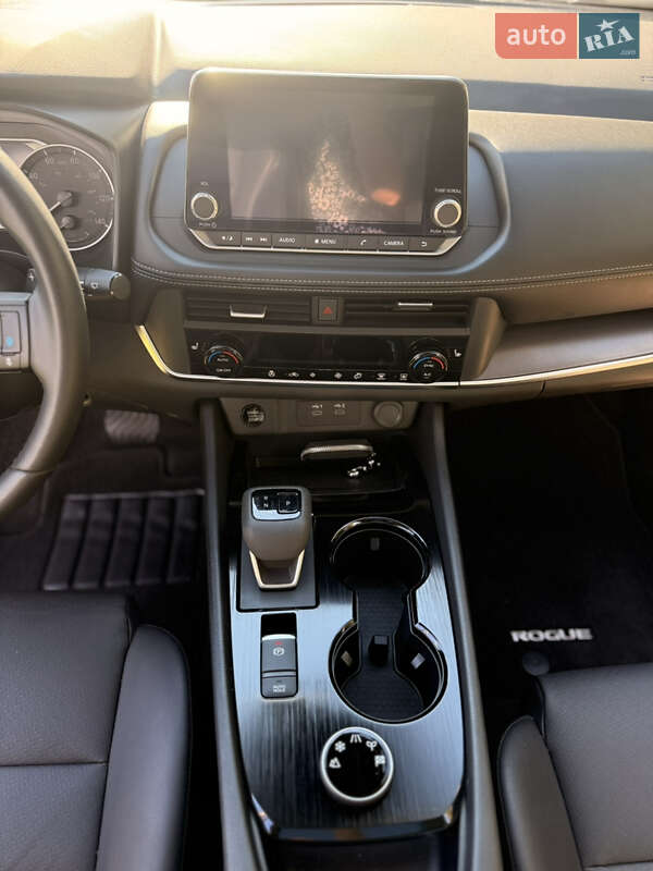 Внедорожник / Кроссовер Nissan Rogue 2024 в Киеве