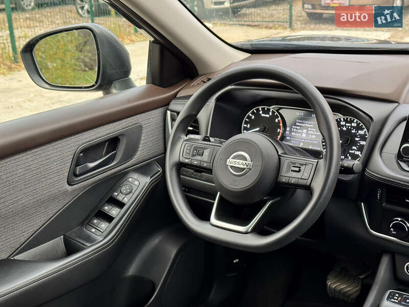 Внедорожник / Кроссовер Nissan Rogue 2021 в Киеве