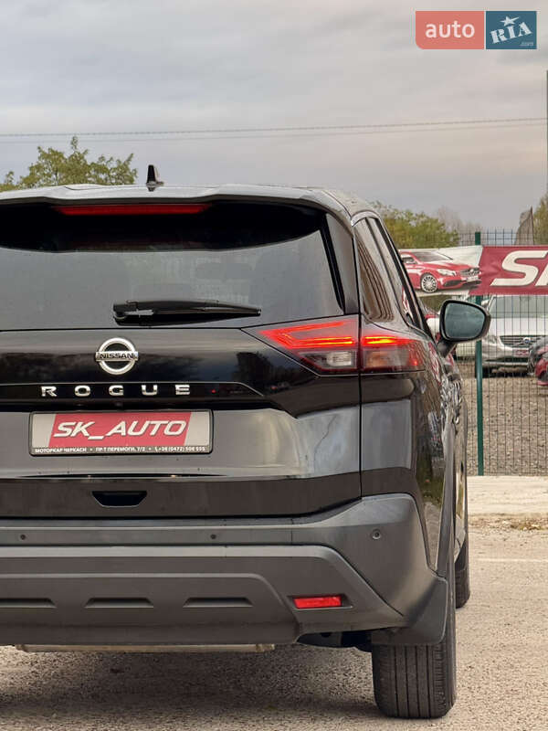 Внедорожник / Кроссовер Nissan Rogue 2021 в Киеве