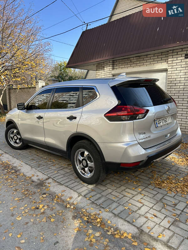 Позашляховик / Кросовер Nissan Rogue 2017 в Запоріжжі
