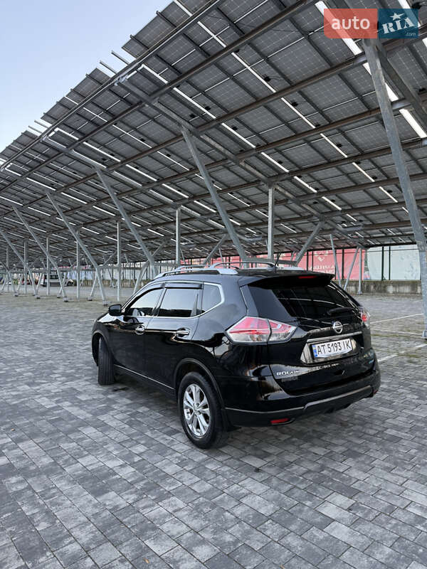 Внедорожник / Кроссовер Nissan Rogue 2015 в Львове