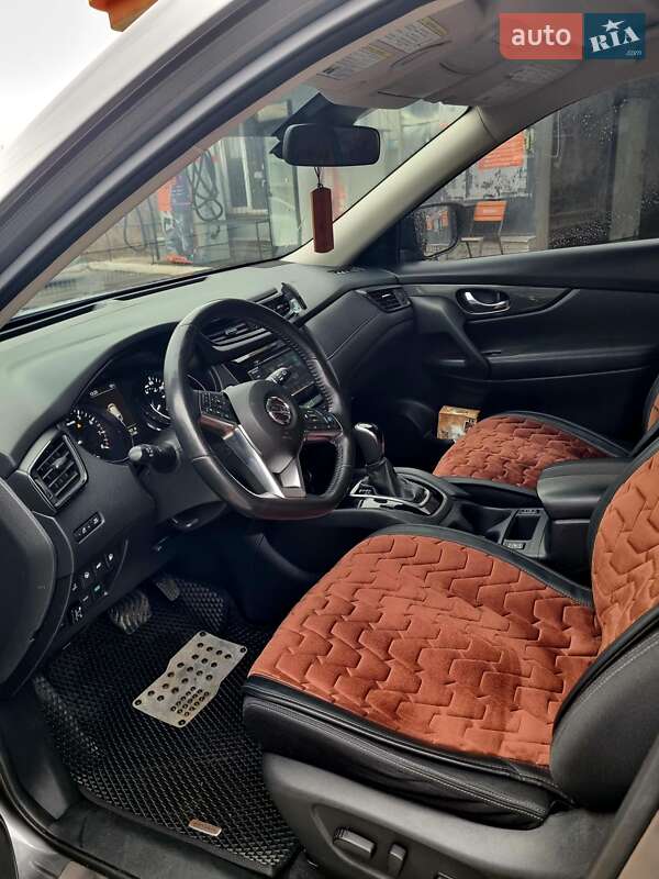 Внедорожник / Кроссовер Nissan Rogue 2018 в Харькове