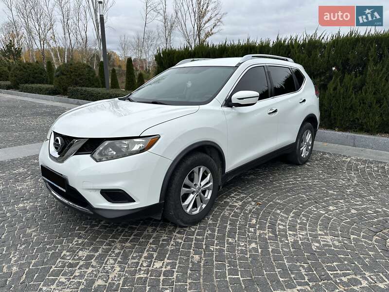 Внедорожник / Кроссовер Nissan Rogue 2016 в Днепре