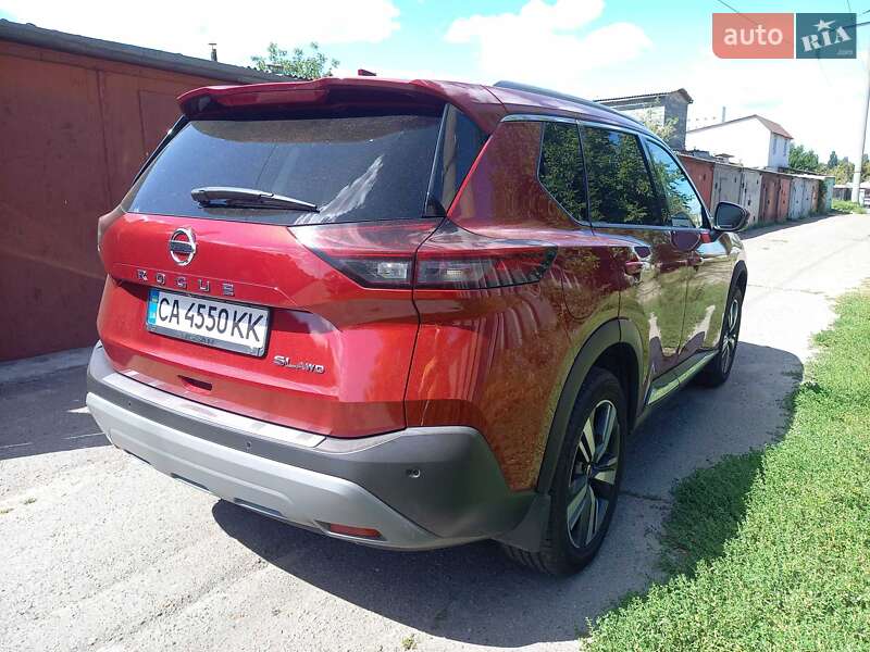 Внедорожник / Кроссовер Nissan Rogue 2020 в Черкассах