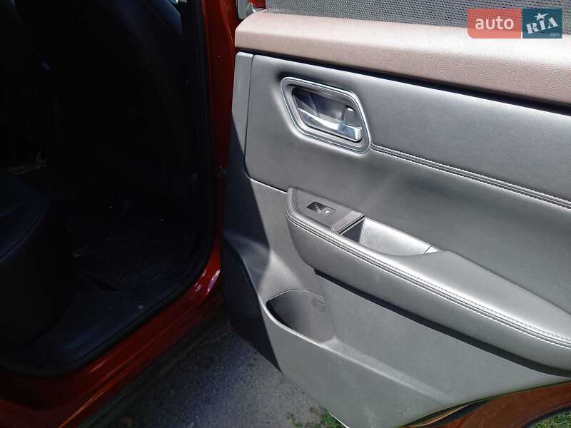 Внедорожник / Кроссовер Nissan Rogue 2020 в Черкассах