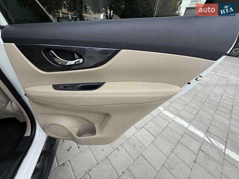 Внедорожник / Кроссовер Nissan Rogue 2019 в Черкассах