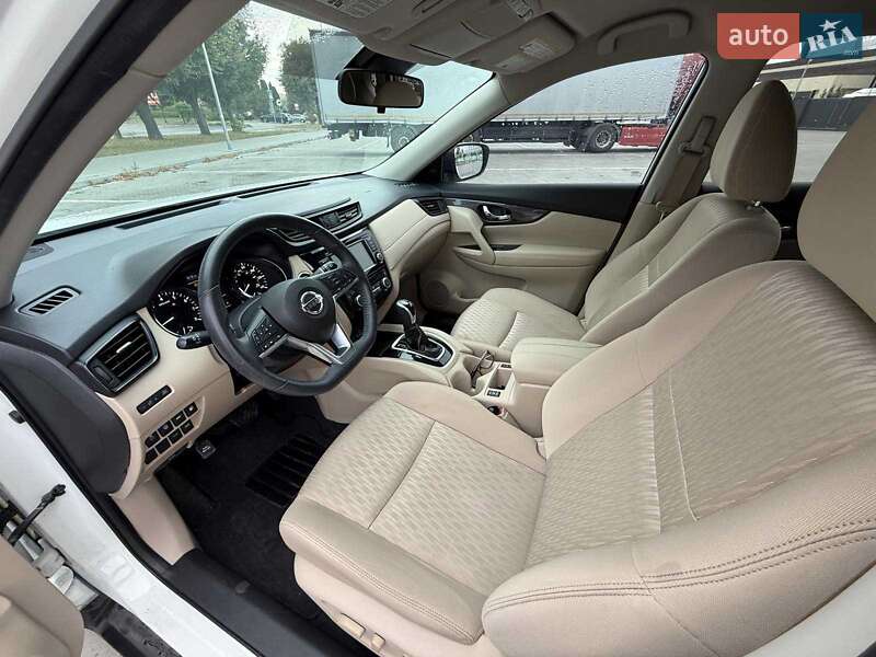 Внедорожник / Кроссовер Nissan Rogue 2019 в Черкассах