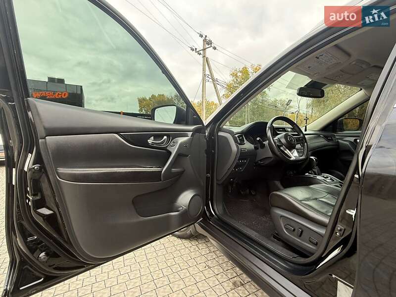Позашляховик / Кросовер Nissan Rogue 2019 в Полтаві