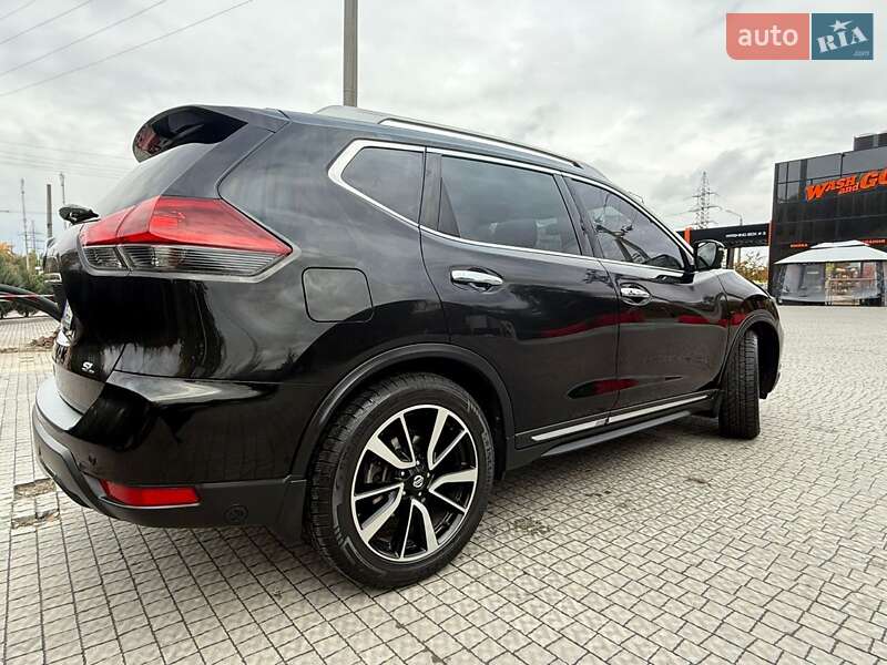 Позашляховик / Кросовер Nissan Rogue 2019 в Полтаві