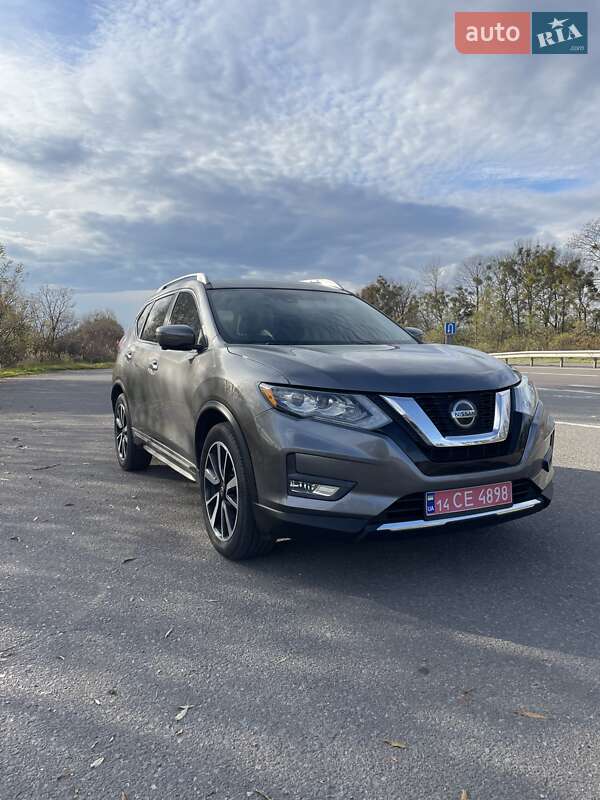 Внедорожник / Кроссовер Nissan Rogue 2019 в Бродах