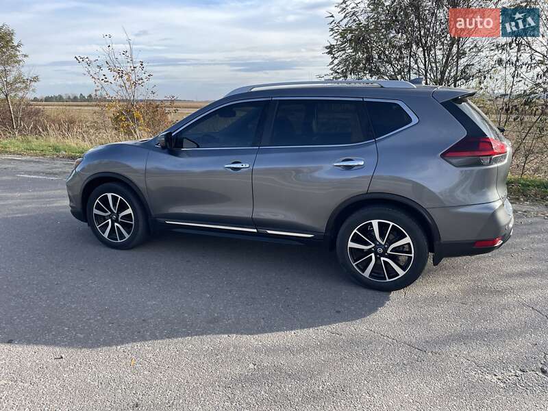 Внедорожник / Кроссовер Nissan Rogue 2019 в Бродах
