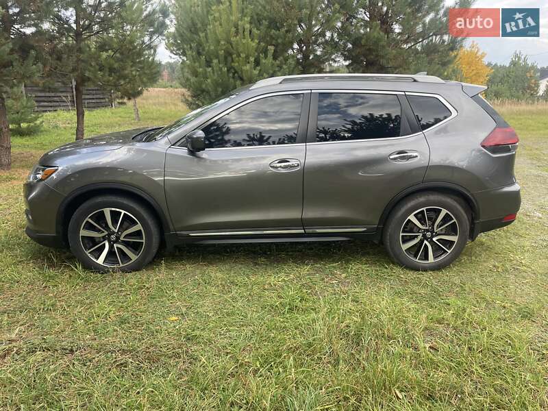 Внедорожник / Кроссовер Nissan Rogue 2019 в Бродах