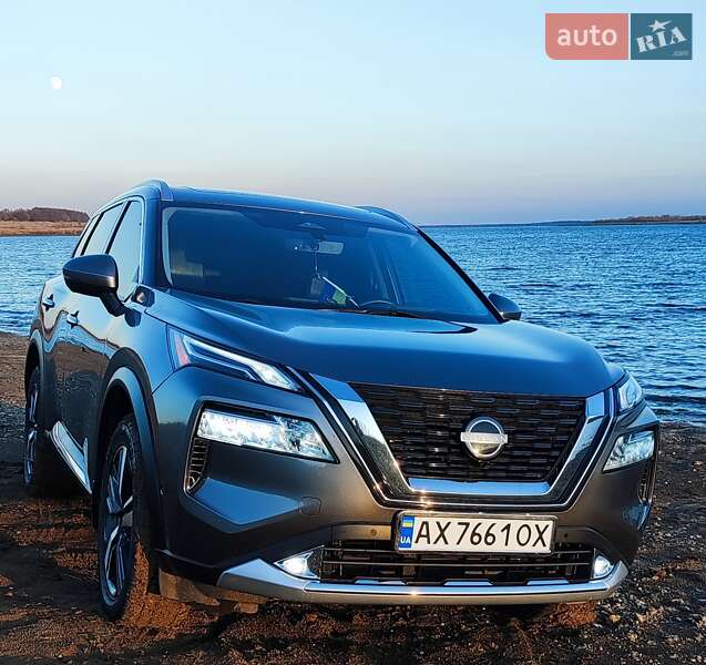 Внедорожник / Кроссовер Nissan Rogue 2022 в Первомайске