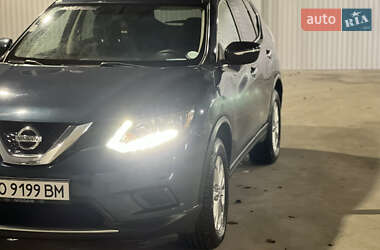 Позашляховик / Кросовер Nissan Rogue 2015 в Рівному