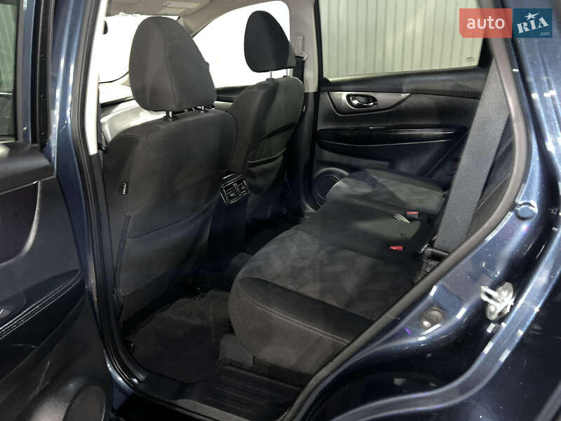 Внедорожник / Кроссовер Nissan Rogue 2015 в Ровно фото 47 Внедорожник / Кроссовер Nissan Rogue 2015 в Ровно