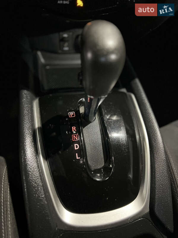 Внедорожник / Кроссовер Nissan Rogue 2015 в Ровно фото 64 Внедорожник / Кроссовер Nissan Rogue 2015 в Ровно