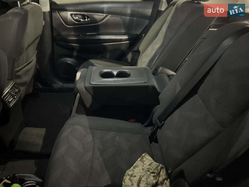 Внедорожник / Кроссовер Nissan Rogue 2015 в Ровно фото 67 Внедорожник / Кроссовер Nissan Rogue 2015 в Ровно