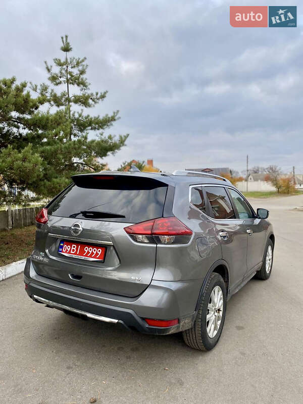 Внедорожник / Кроссовер Nissan Rogue 2018 в Лубнах