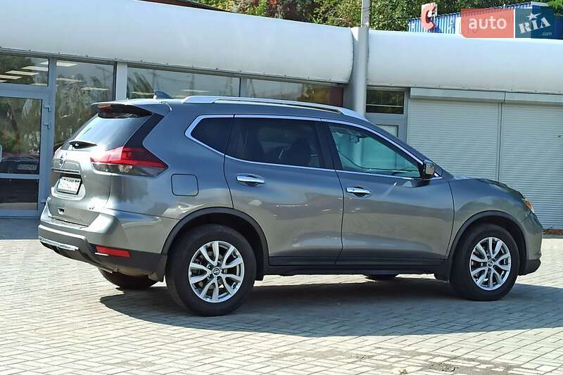 Внедорожник / Кроссовер Nissan Rogue 2017 в Днепре фото 3 Внедорожник / Кроссовер Nissan Rogue 2017 в Днепре
