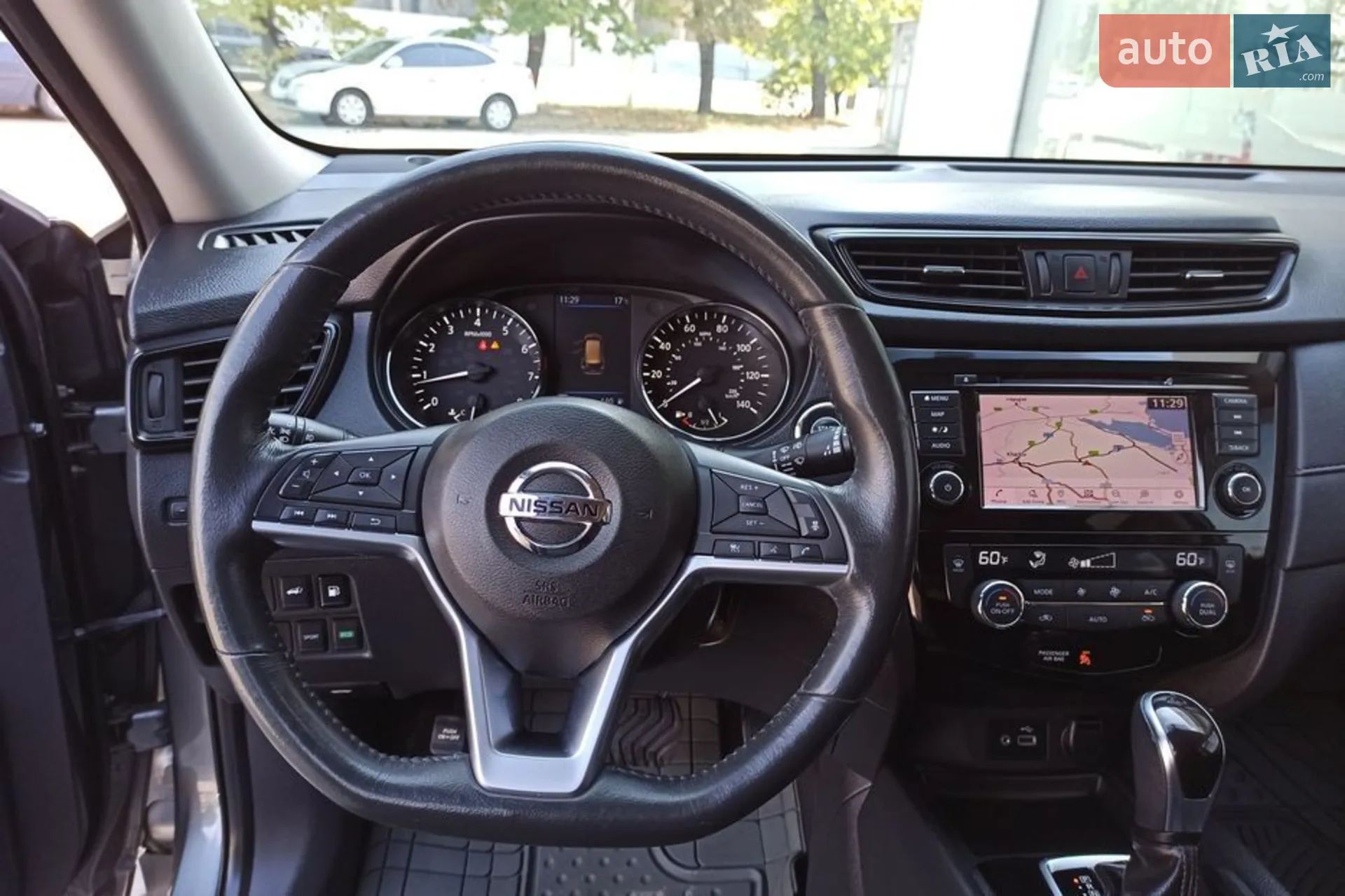 2017 Nissan Rogue - мініатюра 16