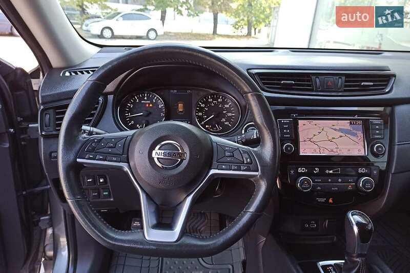 Внедорожник / Кроссовер Nissan Rogue 2017 в Днепре фото 16 Внедорожник / Кроссовер Nissan Rogue 2017 в Днепре