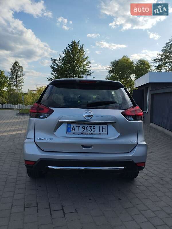 Позашляховик / Кросовер Nissan Rogue 2020 в Івано-Франківську
