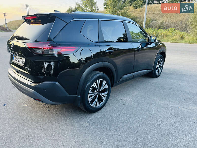 Внедорожник / Кроссовер Nissan Rogue 2022 в Киеве