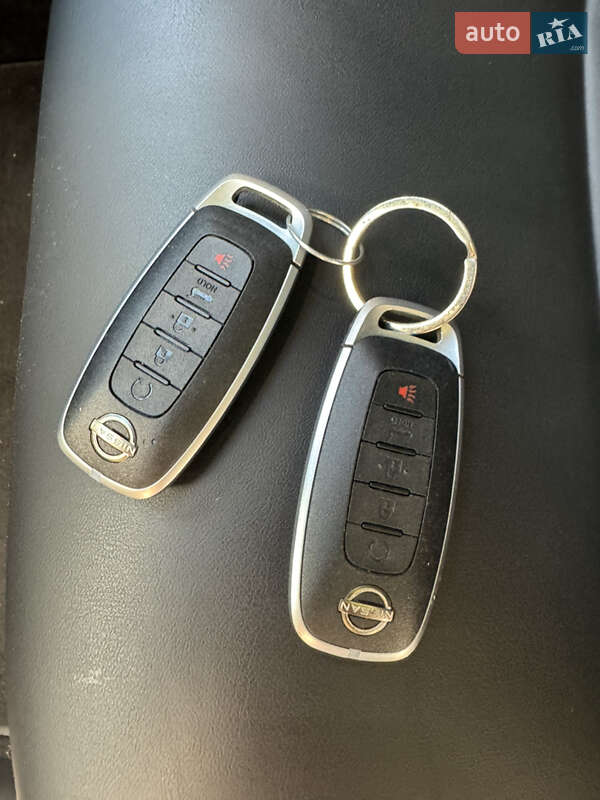 Внедорожник / Кроссовер Nissan Rogue 2022 в Киеве