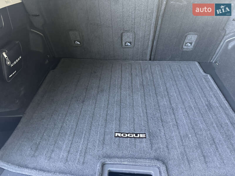 Внедорожник / Кроссовер Nissan Rogue 2022 в Киеве