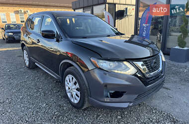 Внедорожник / Кроссовер Nissan Rogue 2017 в Луцке