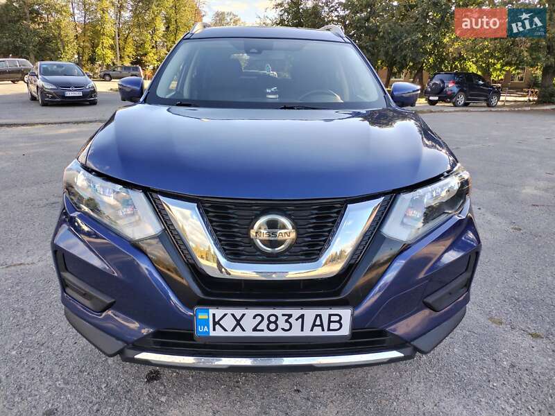 Позашляховик / Кросовер Nissan Rogue 2018 в Харкові