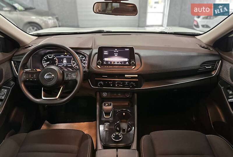 Внедорожник / Кроссовер Nissan Rogue 2023 в Каменском