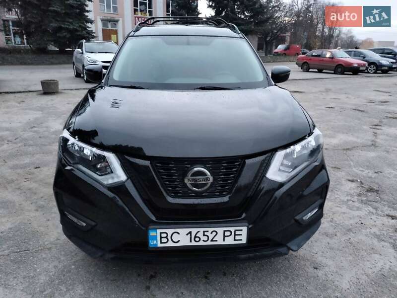 Внедорожник / Кроссовер Nissan Rogue 2018 в Харькове