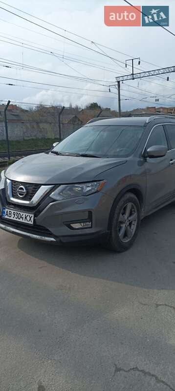 Внедорожник / Кроссовер Nissan Rogue 2017 в Жмеринке