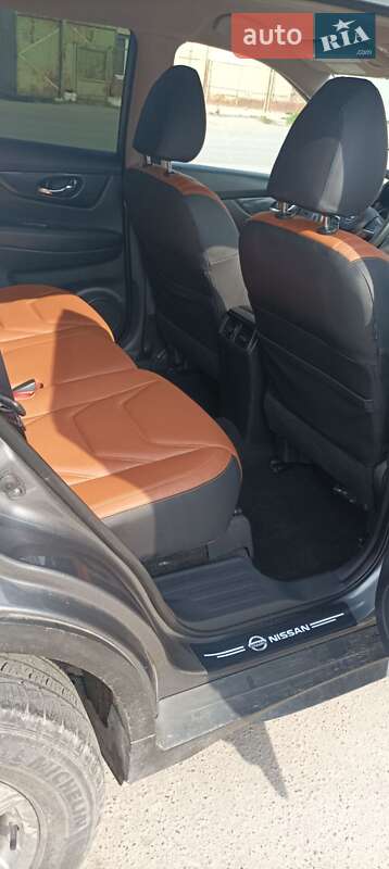 Внедорожник / Кроссовер Nissan Rogue 2017 в Жмеринке