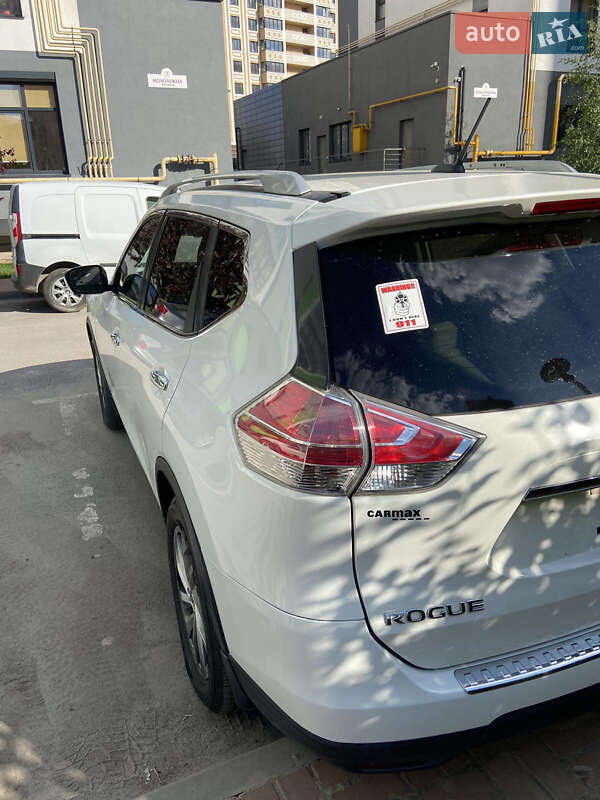 Внедорожник / Кроссовер Nissan Rogue 2014 в Вишневом фото 21 Внедорожник / Кроссовер Nissan Rogue 2014 в Вишневом