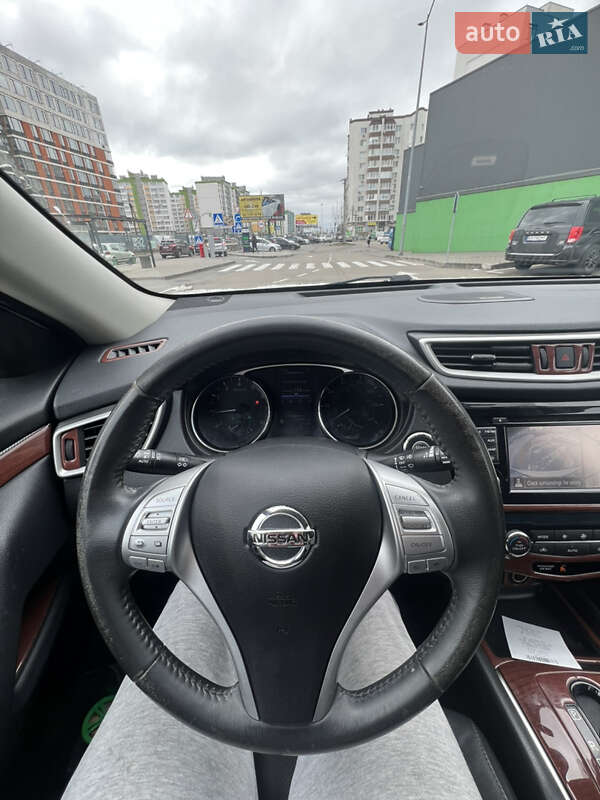 Внедорожник / Кроссовер Nissan Rogue 2014 в Вишневом фото 27 Внедорожник / Кроссовер Nissan Rogue 2014 в Вишневом