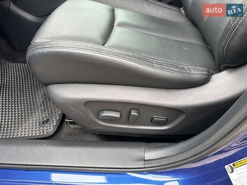 Внедорожник / Кроссовер Nissan Rogue 2020 в Ровно