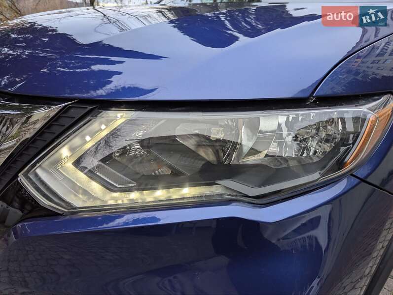 Внедорожник / Кроссовер Nissan Rogue 2020 в Ровно