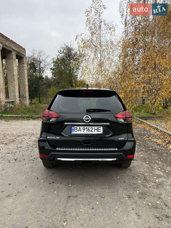 Внедорожник / Кроссовер Nissan Rogue 2018 в Александрие