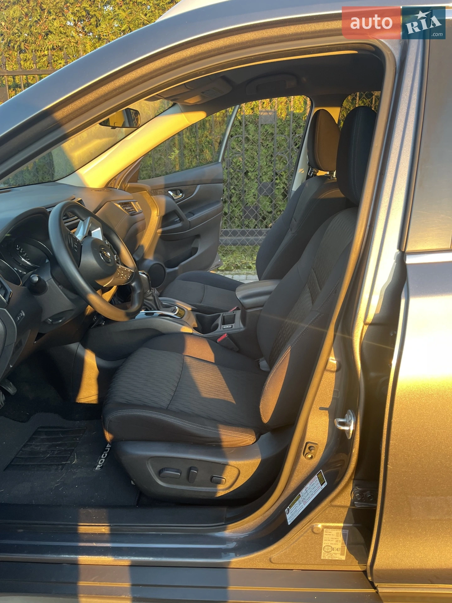 2017 Nissan Rogue - мініатюра 16